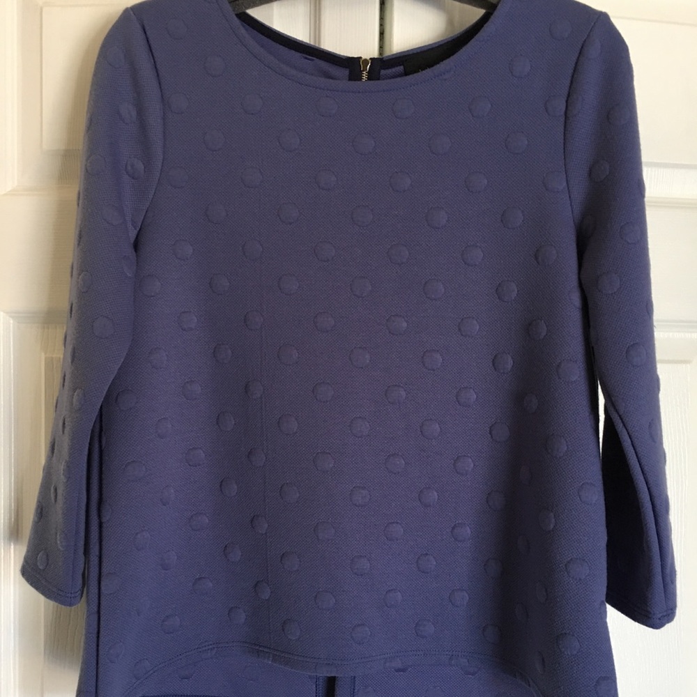 W5 Periwinkle Scooped Neck Top w/zippered back!
